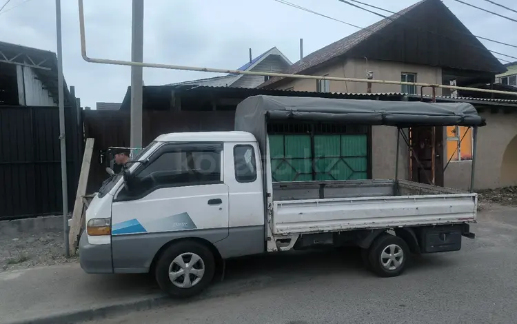 Hyundai  Gold 2000 года за 3 800 000 тг. в Алматы