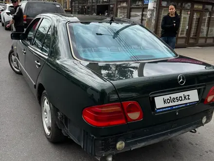 Mercedes-Benz E 230 1996 года за 2 200 000 тг. в Алматы – фото 3