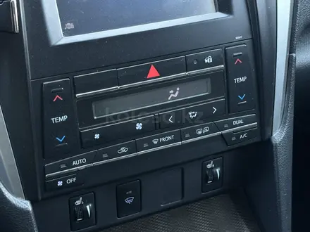 Toyota Camry 2017 года за 9 100 000 тг. в Караганда – фото 20