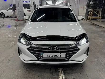 Hyundai Elantra 2019 года за 7 700 000 тг. в Шымкент