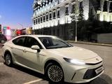 Toyota Camry 2025 года за 17 100 000 тг. в Караганда
