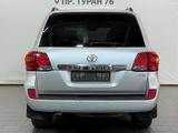 Toyota Land Cruiser Luxe 2012 годаүшін20 800 000 тг. в Астана – фото 4