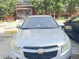 Chevrolet Cruze 2012 года за 3 900 000 тг. в Актобе – фото 2