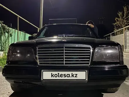 Mercedes-Benz E 220 1994 года за 1 600 000 тг. в Кызылорда – фото 2