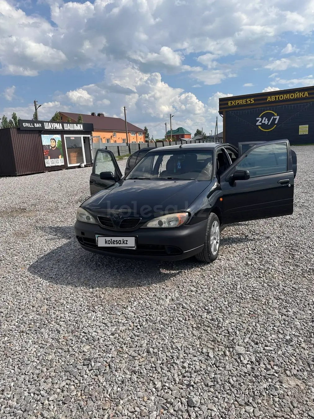 Nissan Primera, 2001