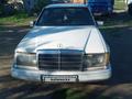 Mercedes-Benz E 200 1993 года за 850 000 тг. в Аксу