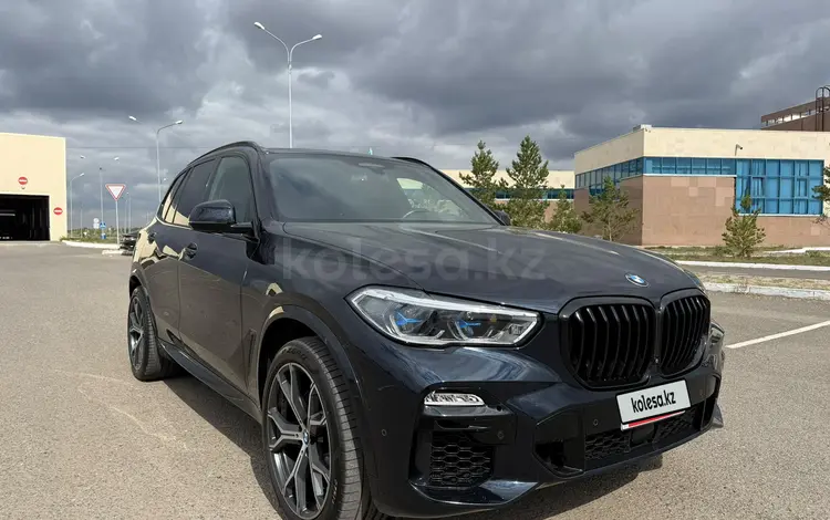BMW X5 2021 года за 35 700 000 тг. в Астана