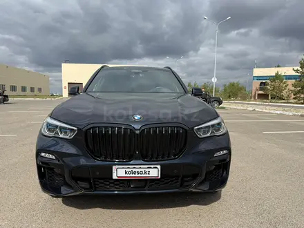 BMW X5 2021 года за 35 700 000 тг. в Астана – фото 3