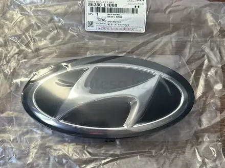Эмблема под дистроник на Hyundai Sonata за 100 000 тг. в Алматы