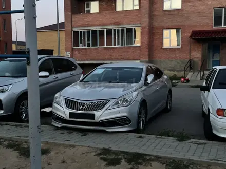 Hyundai Grandeur 2015 года за 5 500 000 тг. в Караганда – фото 2