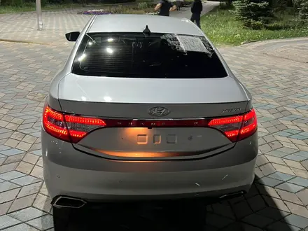 Hyundai Grandeur 2015 года за 5 500 000 тг. в Караганда – фото 6