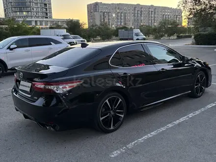 Toyota Camry 2019 года за 11 500 000 тг. в Актау – фото 4
