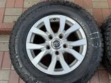 Комплект живых дисков с живой зимней резиной за 300 000 тг. в Алматы – фото 2