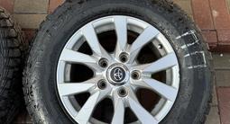 Комплект живых дисков с живой зимней резиной за 300 000 тг. в Алматы – фото 5