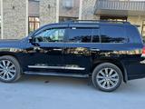 Toyota Land Cruiser 2017 года за 29 000 000 тг. в Караганда – фото 3