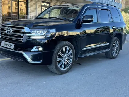 Toyota Land Cruiser 2017 года за 34 000 000 тг. в Караганда – фото 9