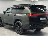 Lexus LX 600 Luxury 7S 2022 годаүшін67 000 000 тг. в Алматы – фото 4