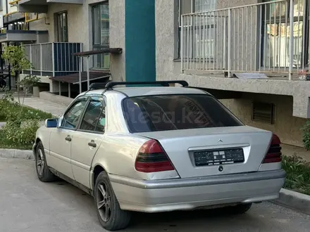 Mercedes-Benz C 180 1995 года за 1 000 000 тг. в Алматы – фото 2