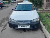 Toyota Camry 2000 года за 3 500 000 тг. в Алматы