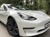 Tesla Model 3 2021 годаүшін16 450 000 тг. в Алматы – фото 2