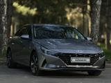 Hyundai Elantra 2023 года за 11 700 000 тг. в Алматы – фото 3