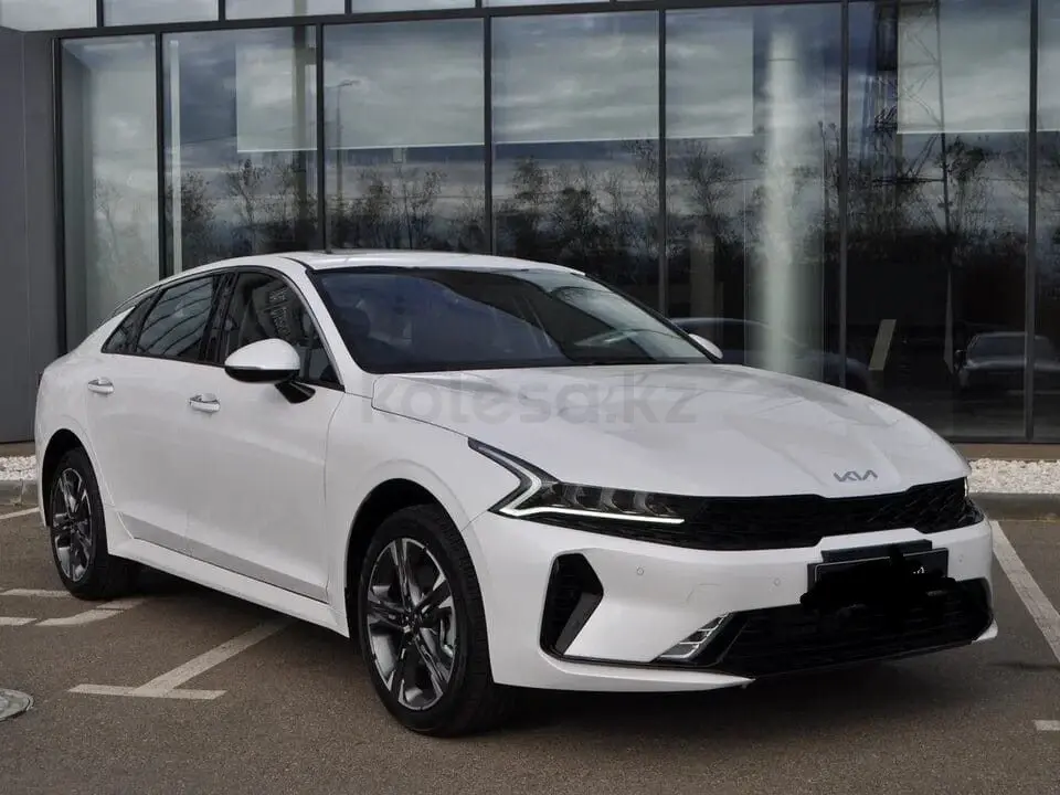 Kia K5, 2025
