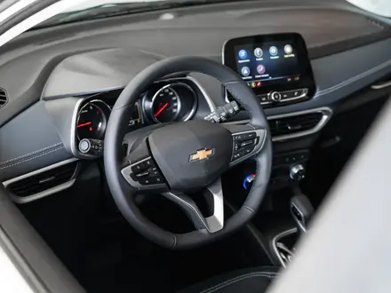Chevrolet Tracker Premier 2024 года за 10 390 000 тг. в Алматы – фото 12