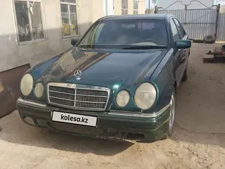 Mercedes-Benz E 320