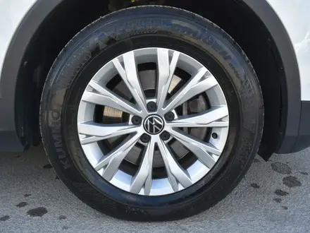 Volkswagen Tiguan 2021 года за 10 750 000 тг. в Атырау – фото 19