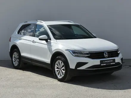 Volkswagen Tiguan 2021 года за 10 750 000 тг. в Атырау – фото 3