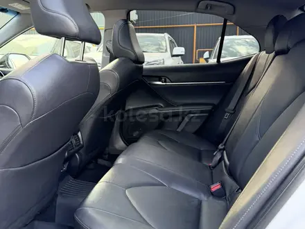 Toyota Camry 2022 года за 15 900 000 тг. в Шымкент – фото 10