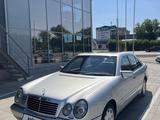 Mercedes-Benz E 320 1996 годаүшін4 000 000 тг. в Уральск