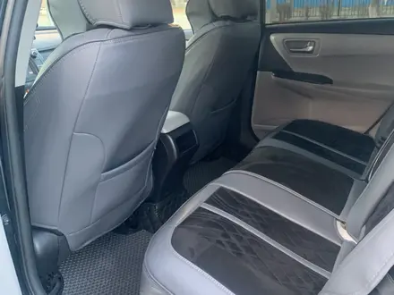 Toyota Camry 2016 года за 5 300 000 тг. в Актобе – фото 3