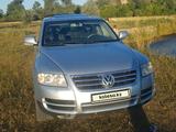 Volkswagen Touareg 2005 года за 5 500 000 тг. в Урджар – фото 2