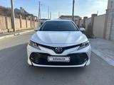 Toyota Camry 2018 года за 13 000 000 тг. в Актау – фото 2