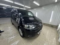 Volkswagen Multivan 2012 года за 16 000 000 тг. в Алматы