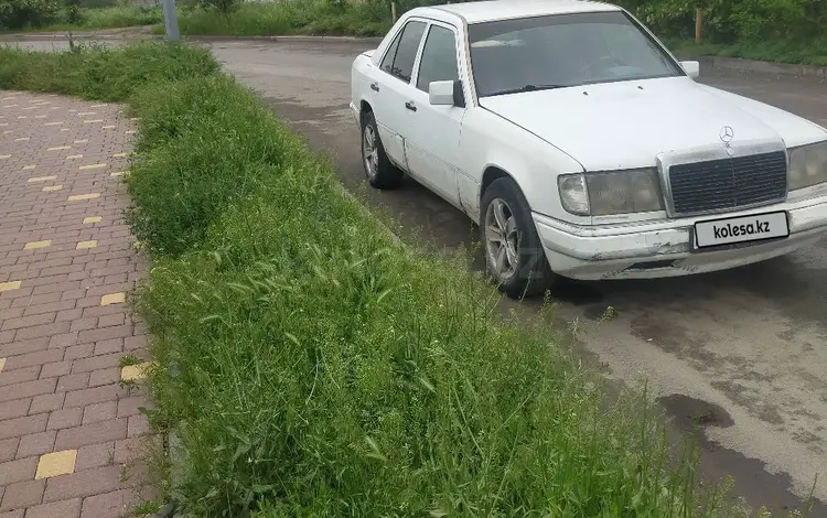 Mercedes-Benz E 230 1991 года за 600 000 тг. в Алматы