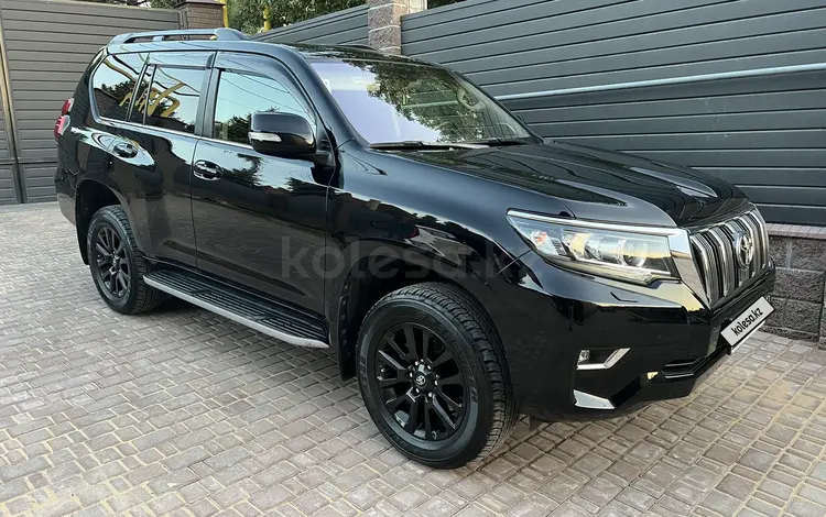 Toyota Land Cruiser Prado 2018 года за 23 900 000 тг. в Алматы