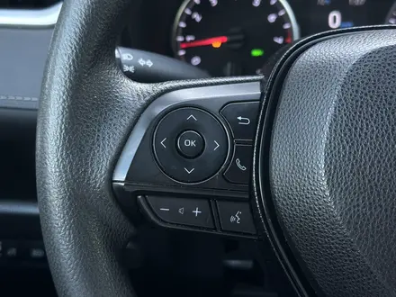 Toyota RAV4 2020 года за 13 550 000 тг. в Актобе – фото 12