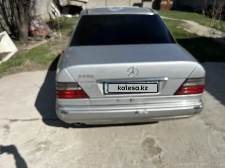 Mercedes-Benz E 220 1995 года за 2 000 000 тг. в Шымкент – фото 23