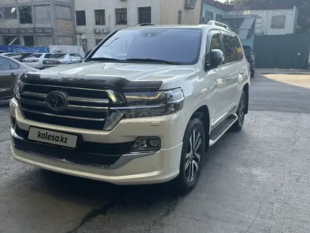 Toyota Land Cruiser 2019 годаүшін37 000 000 тг. в Шымкент