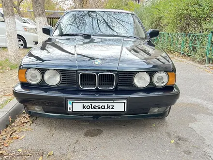 BMW 520 1993 года за 1 700 000 тг. в Шымкент – фото 2