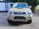 Nissan NP300 2013 года за 3 900 000 тг. в Алматы