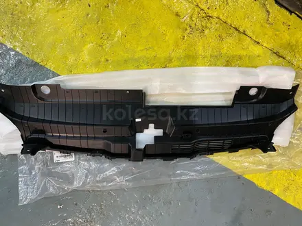 Накладка на рамку кузова, накладка на телевизор, защита Hyundai 18-25 за 15 000 тг. в Алматы – фото 2