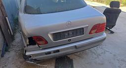 Mercedes-Benz E 280 1996 годаfor1 050 000 тг. в Кызылорда