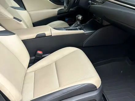Lexus ES 350 2019 года за 24 500 000 тг. в Тараз – фото 7