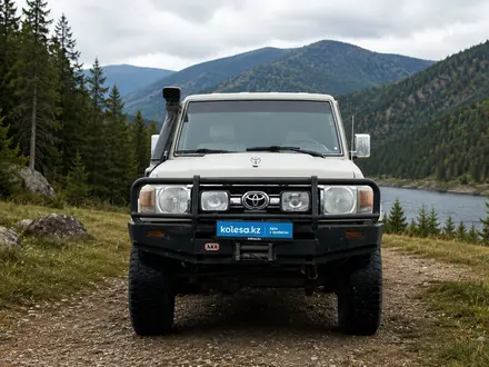 Toyota Land Cruiser 2009 года за 6 740 000 тг. в Алматы – фото 2