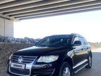 Volkswagen Touareg 2008 года за 5 500 000 тг. в Атырау