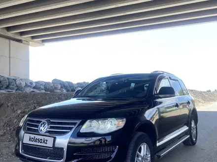 Volkswagen Touareg 2008 года за 6 000 000 тг. в Атырау