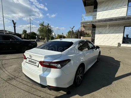 Toyota Camry 2023 года за 21 500 000 тг. в Астана – фото 2